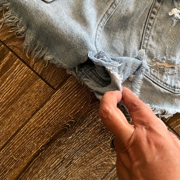 We the free button fly high waisted distressed/destroy short - Picture 10 of 11